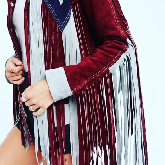 Understated Leather American Woman Fringe Jacket - Picture 6 of 13